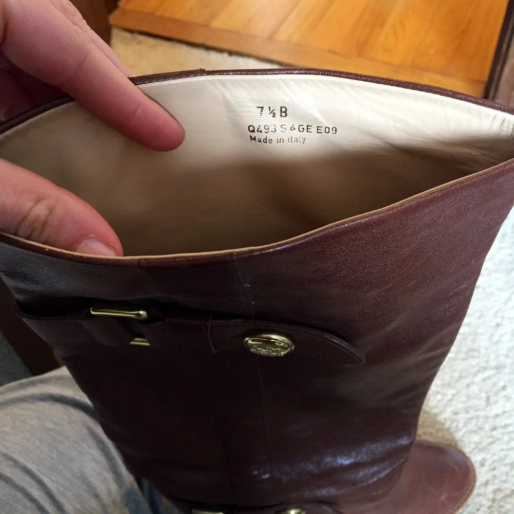 Beautiful, 100% Authentic, Coach leather boots. - Picture 2 of 7